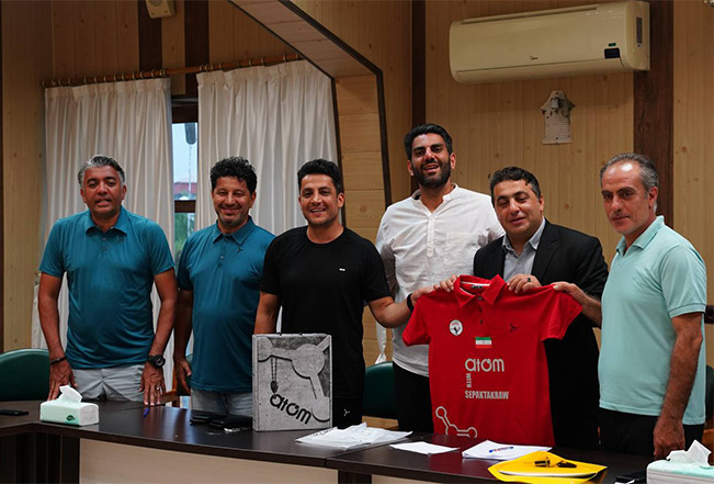 رونمایی از لباس داوران سپکتاکرا